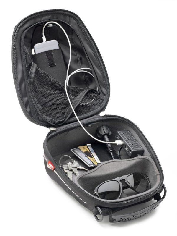 Image ST602B Tanklock Tank Bag, 4 Litres – Sport-T Range – Givi