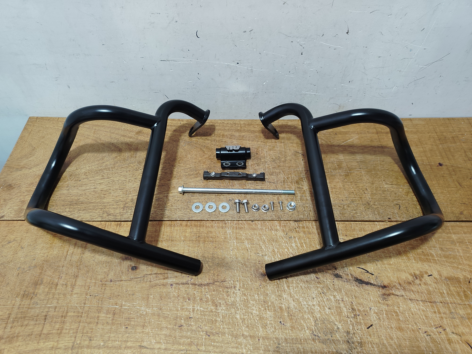 black-airfly-evo-engine-guard-kxa00003