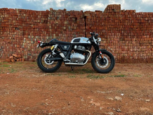 Image Royal Enfield-2 x 2 Full System Exhaust with SHORT CANS – Interceptor 650 / Continental GT650 – SS Motocorp