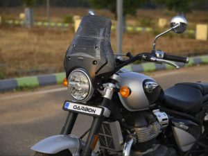 Image WANDERER Premium Windshield – Super Meteor 650 – Smoked
