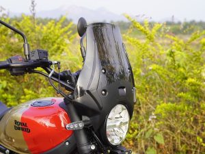 Image Carbon Racing “wanderer” Premium Touring Windshield For Guerrilla 450 – Smoked