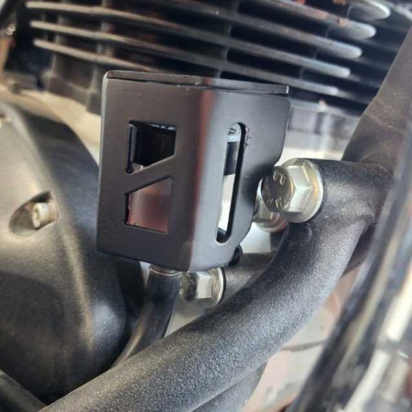 Image Rear Brake Cylinder Oil Reservoir Guard