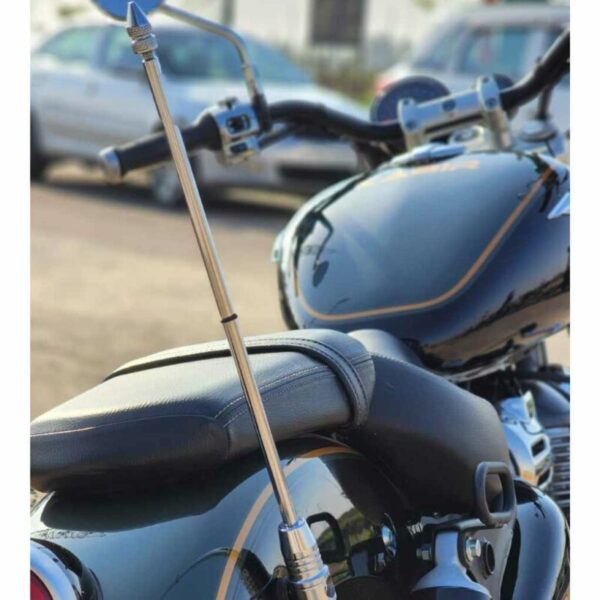 Image Super Meteor 650 Flag Pole