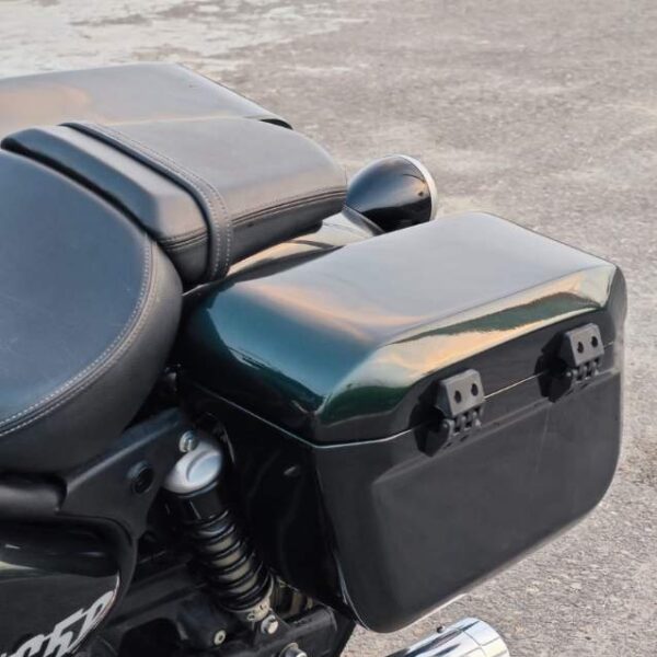 Image Super Meteor 650 Hard Panniers
