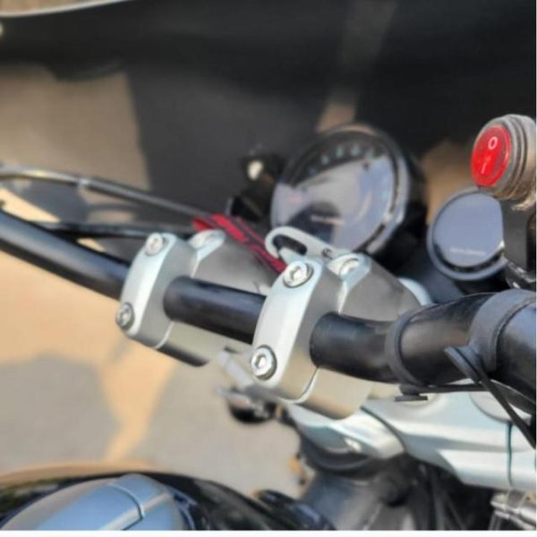 Image Offset Handlebar Risers for Super meteor 650