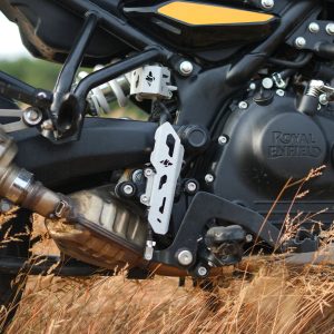 Image Himalayan 450 Casque Rear Break Fluid Guard