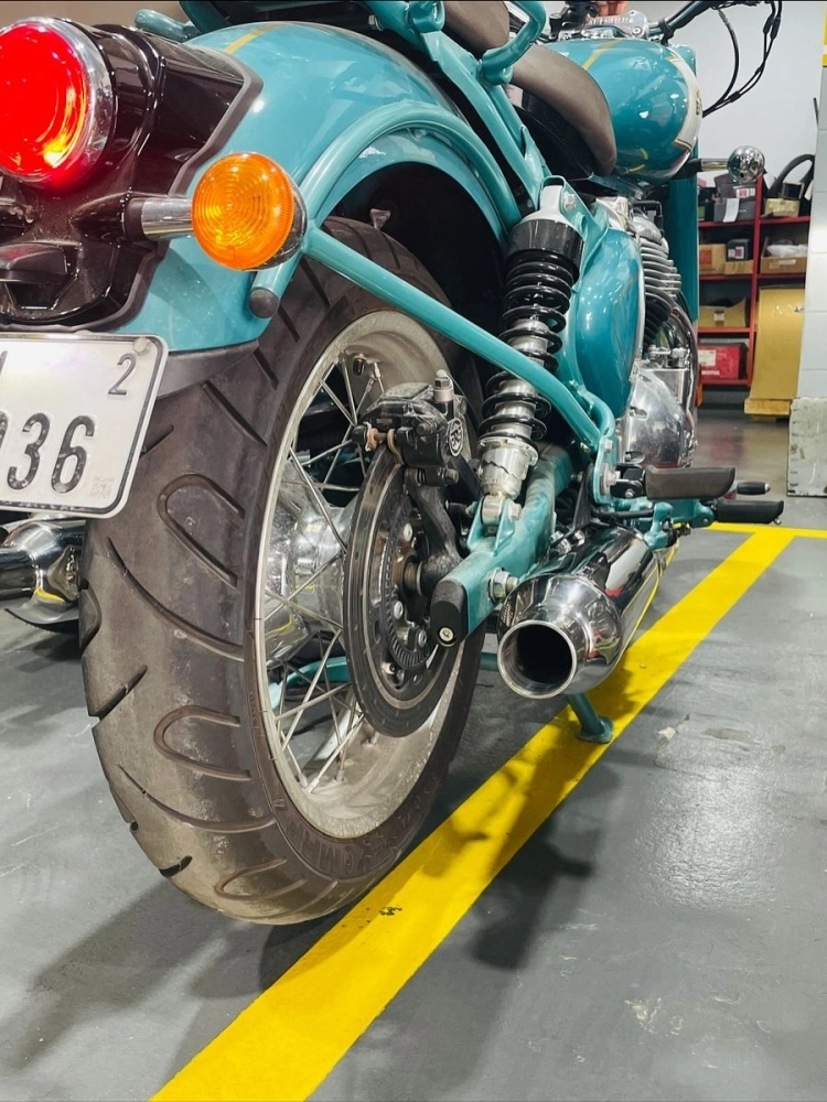 AEW TE 204 Exhaust System for the Royal Enfield Classic 650 — изображение 5