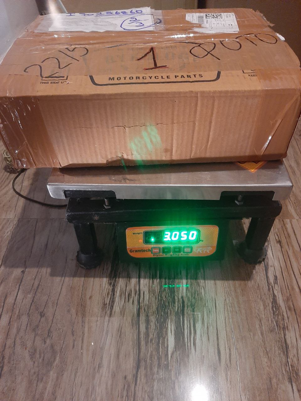 Super Meteor 650 Panniers Guards OEM — изображение 6