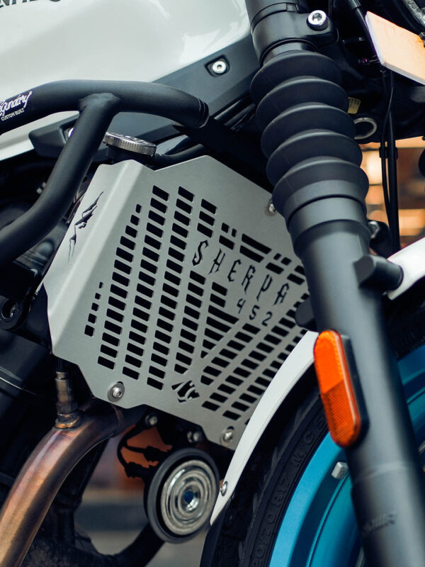 Image RE Guerrilla 450 Sherpa Radiator Grill Aluminium