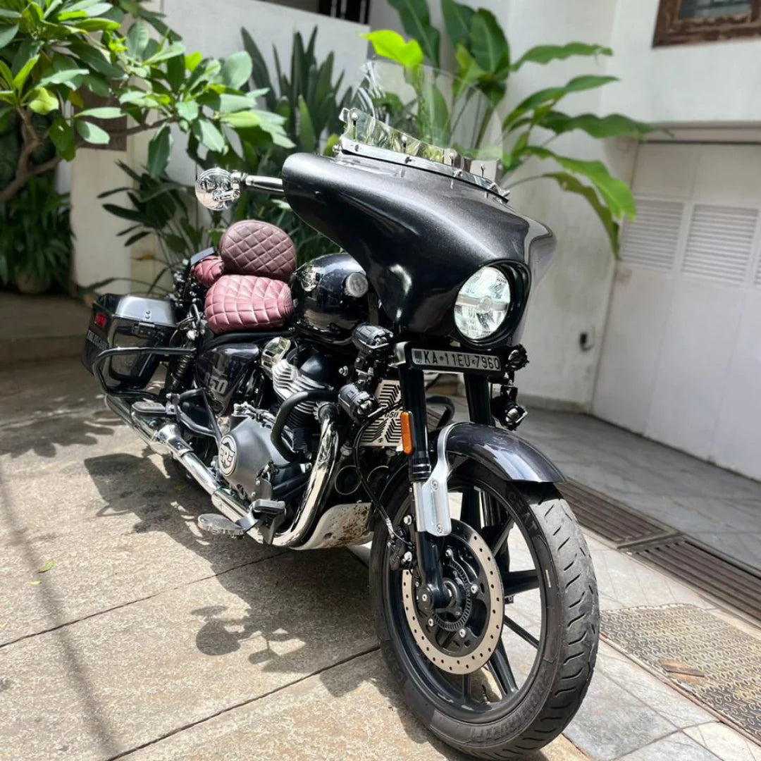 Image Super Meteor 650 - Batwing Fairing
