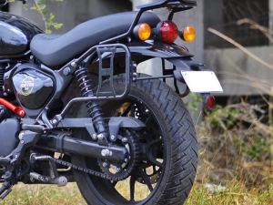 Image Auto Engina Top Rack for Royal Enfield Hunter 350 Black