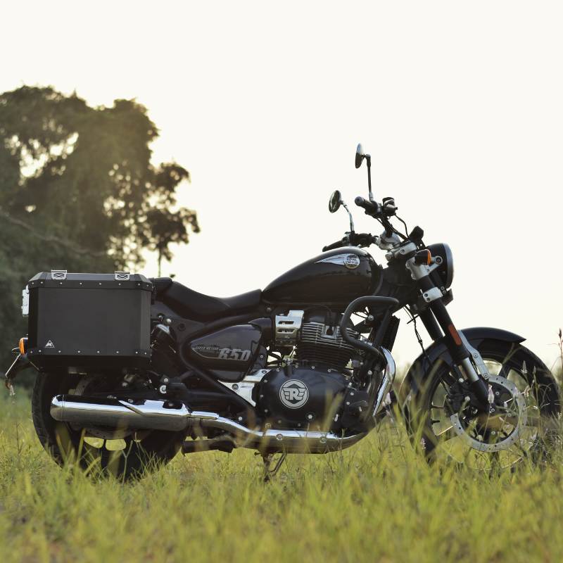 Image Auto Engina Aluminium Panniers - 72L for Royal Enfield Super Meteor 650 Black