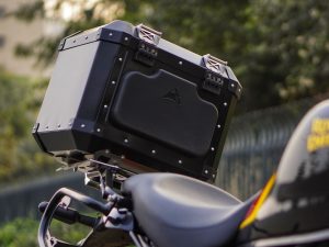 Image Auto Engina Aluminium Top Box - 42L for Royal Enfield Guerrilla 450 Black