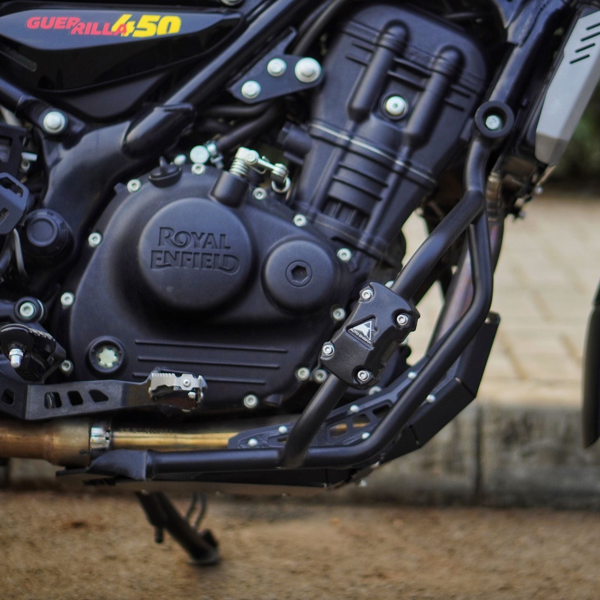 Image Auto Engina Crash/Leg Guard for Royal Enfield Guerrilla 450 Black