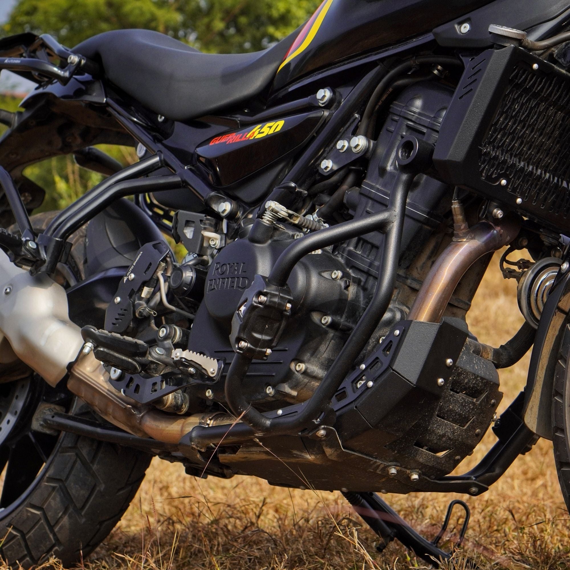 Image Auto Engina Crash/Leg Guard for Royal Enfield Guerrilla 450 Black