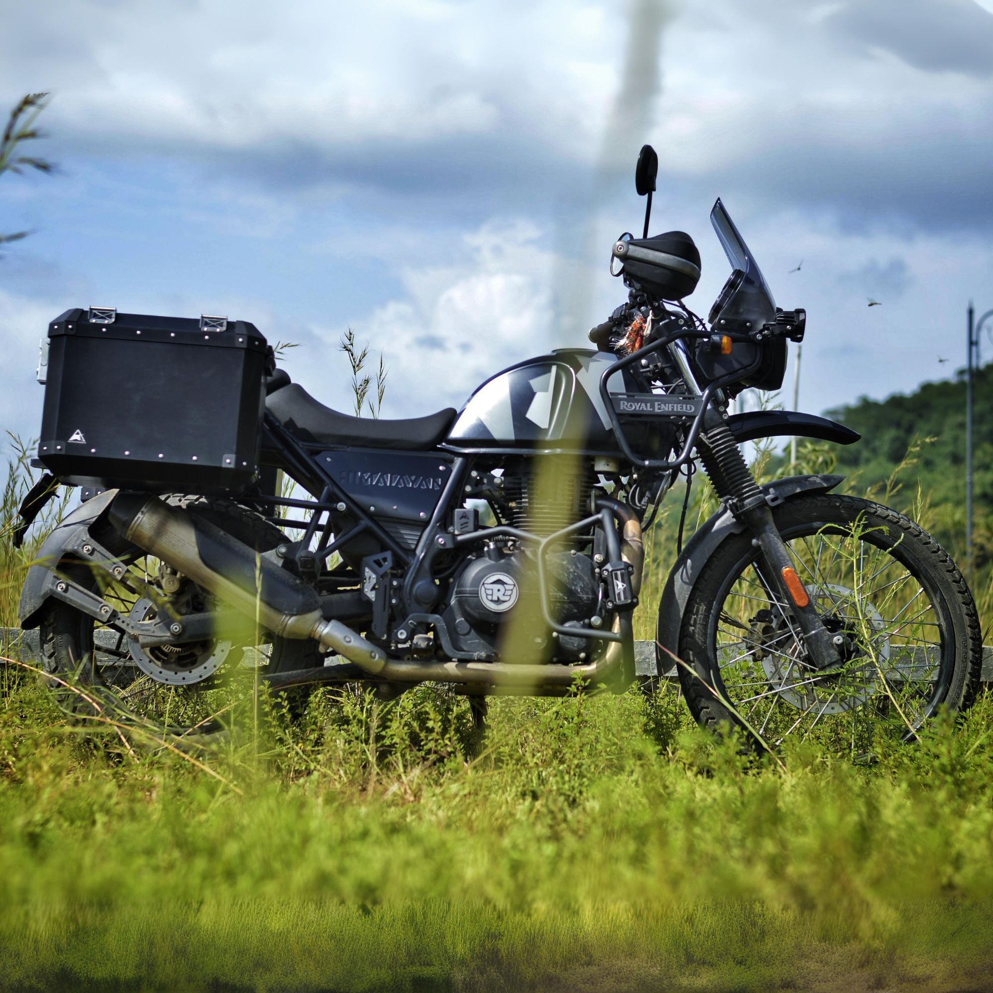 Image Auto Engina Aluminium Panniers - 72L for Royal Enfield Himalayan 411 Black